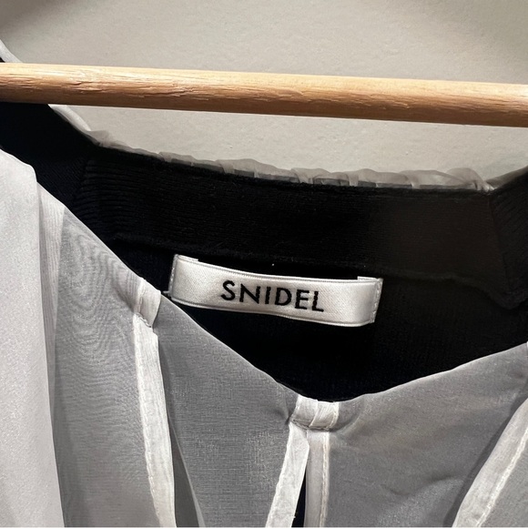 SNIDEL Sheer Frill Collar Long Sleeve Knit Top - Picture 3 of 4